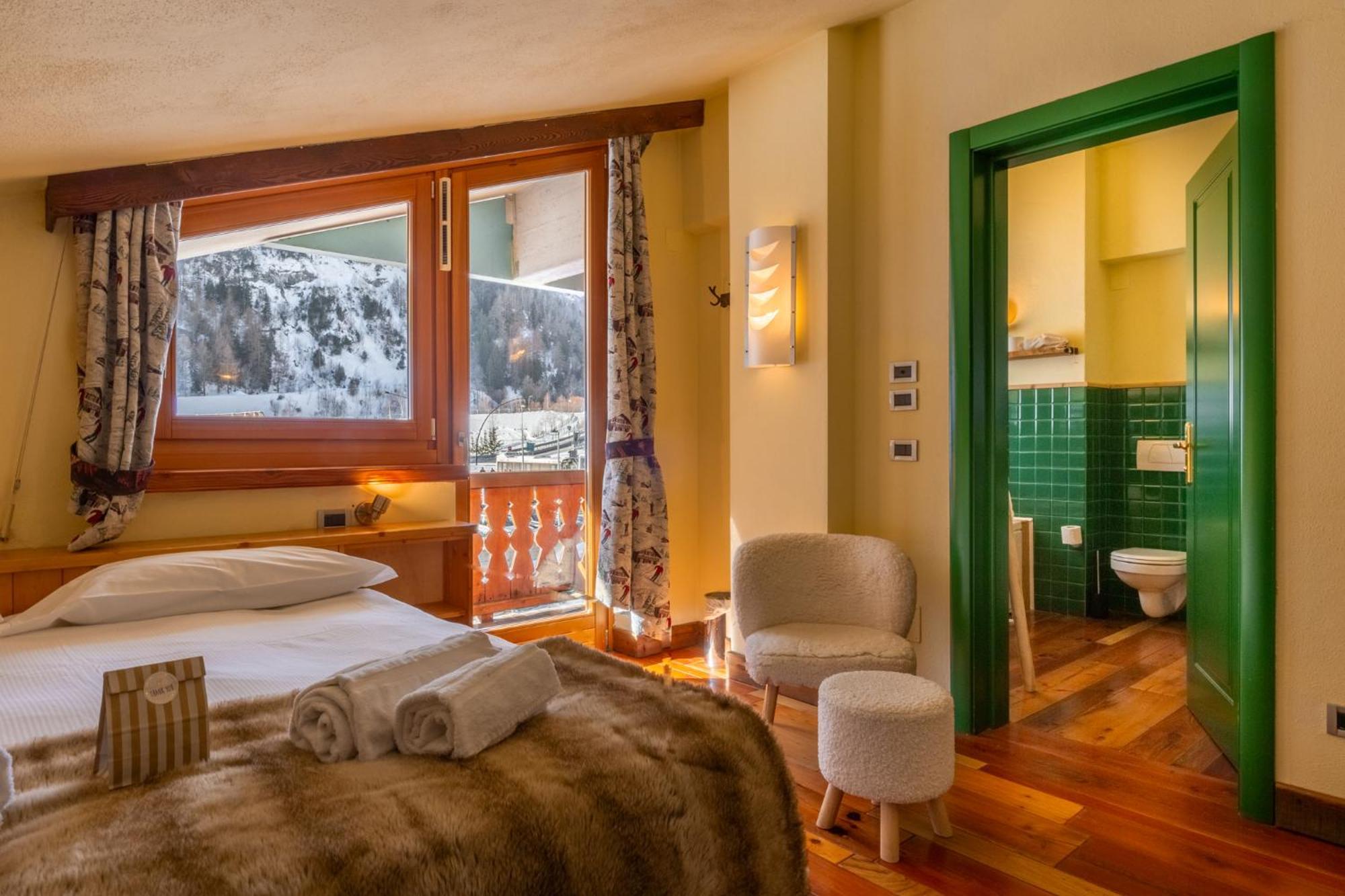 Shatush Hotel 쿠르마예 외부 사진