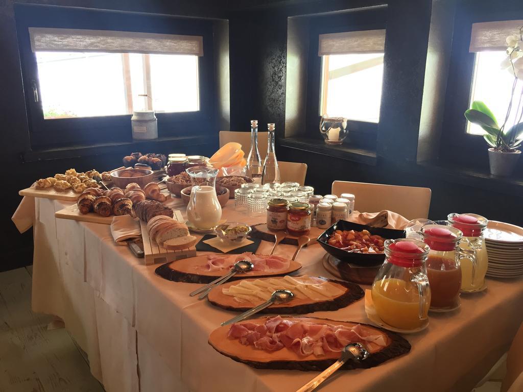 Shatush Hotel 쿠르마예 외부 사진